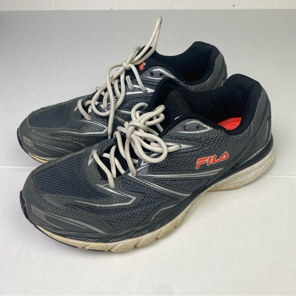 Fila Women Size 8 Sneakers 5SR21260-054 Gray Lace Up Athletic Walking Running